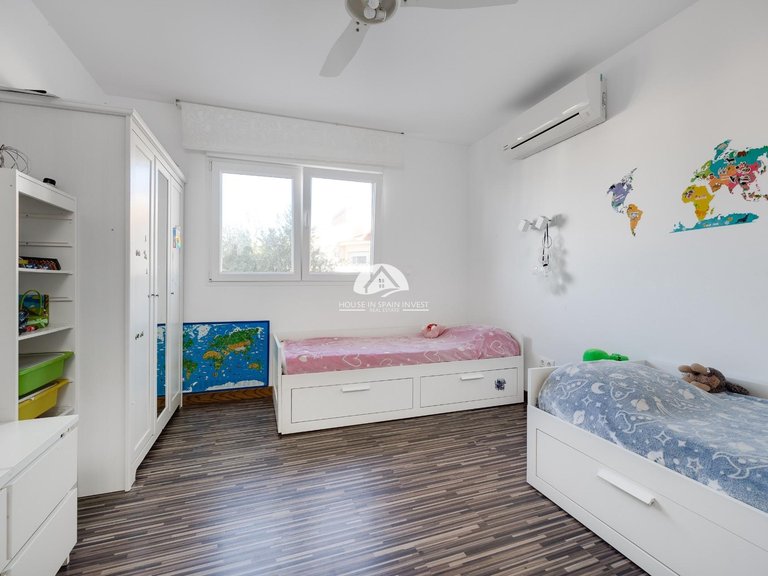 Villa for Sale in Ciudad Quesada Rojales - Ciudad Quesada, Alicante 23