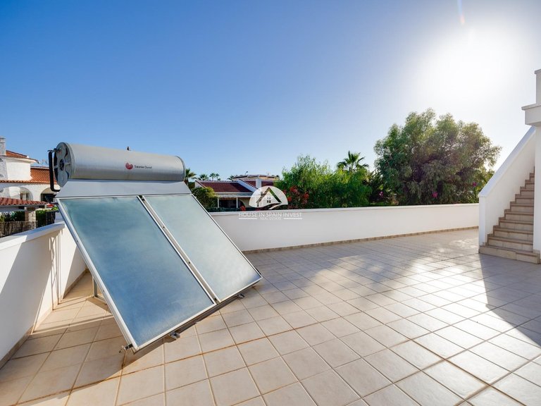 Villa for Sale in Ciudad Quesada Rojales - Ciudad Quesada, Alicante 32