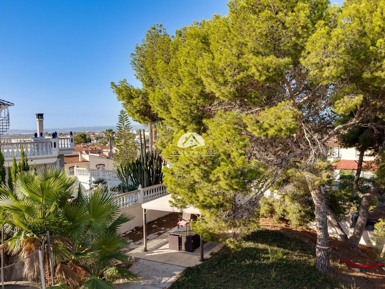 Villa for Sale in Ciudad Quesada Rojales - Ciudad Quesada, Alicante 49