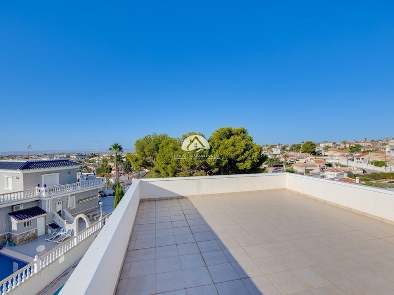 Villa for Sale in Ciudad Quesada Rojales - Ciudad Quesada, Alicante 50