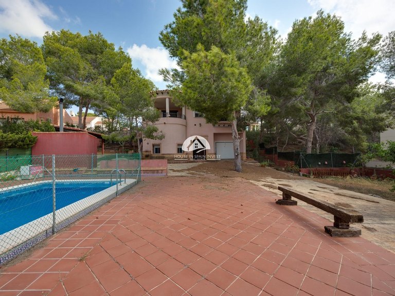 Villa for Sale in Ciudad de las comunicaciones San Miguel De Salinas, Alicante 2