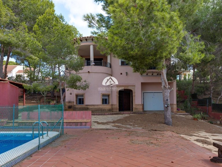 Villa for Sale in Ciudad de las comunicaciones San Miguel De Salinas, Alicante 4