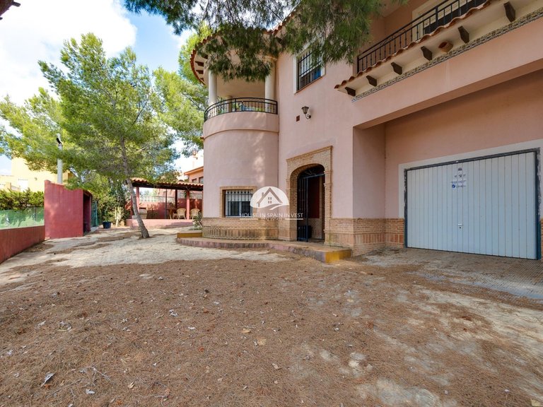 Villa for Sale in Ciudad de las comunicaciones San Miguel De Salinas, Alicante 5
