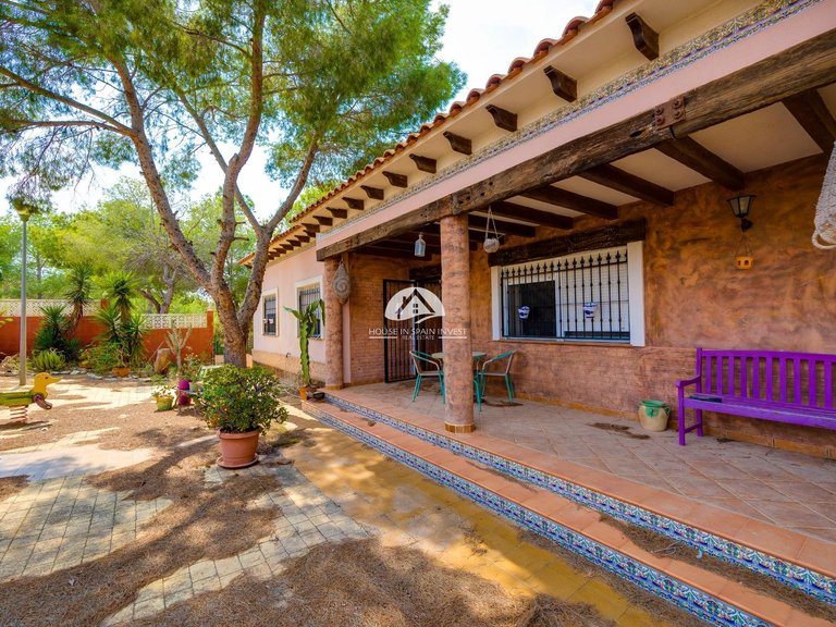 Villa for Sale in Ciudad de las comunicaciones San Miguel De Salinas, Alicante 20