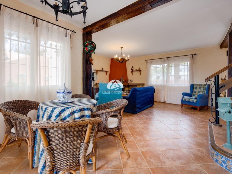 Villa for Sale in Ciudad de las comunicaciones San Miguel De Salinas, Alicante 23