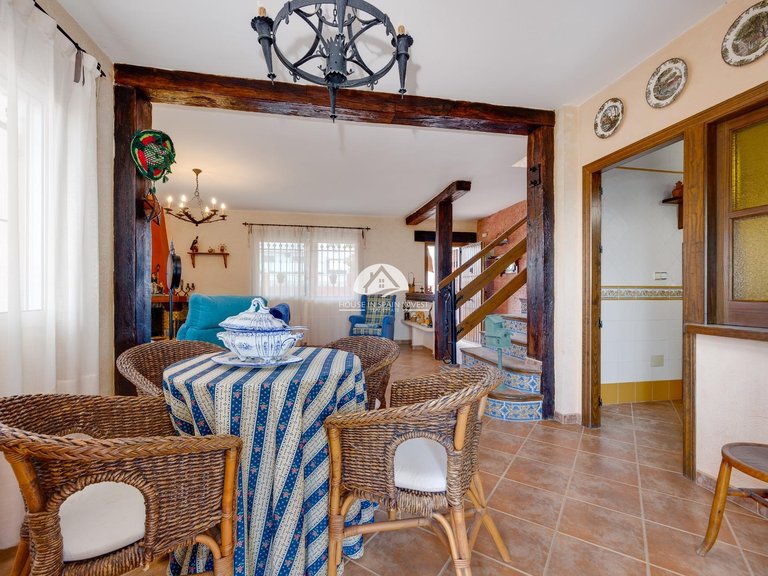 Villa for Sale in Ciudad de las comunicaciones San Miguel De Salinas, Alicante 24