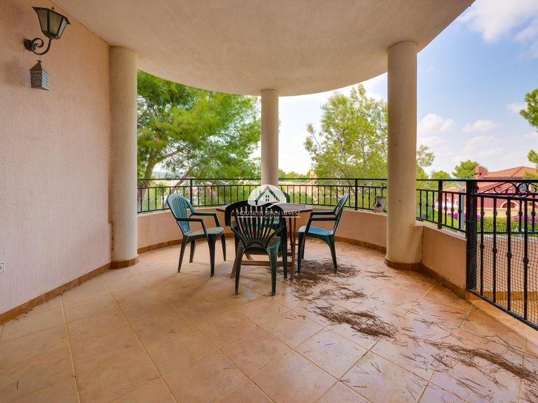 Villa for Sale in Ciudad de las comunicaciones San Miguel De Salinas, Alicante 31