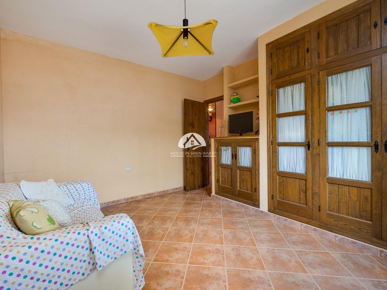 Villa for Sale in Ciudad de las comunicaciones San Miguel De Salinas, Alicante 41