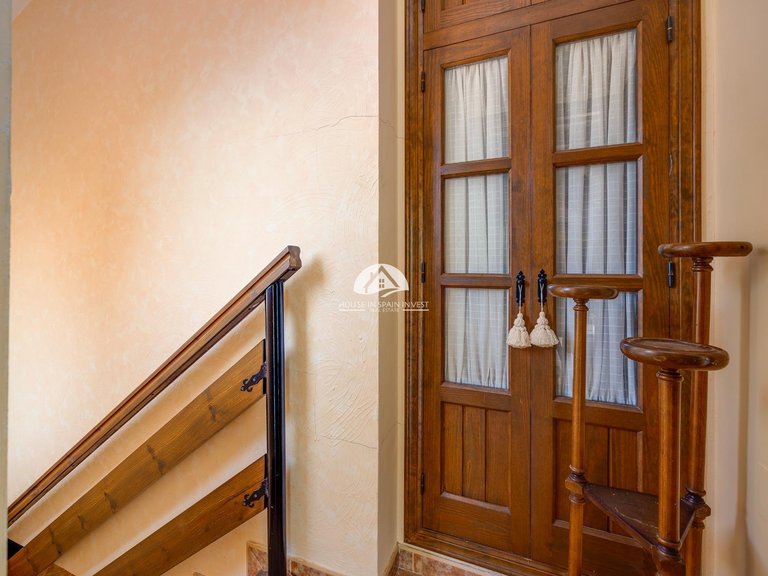 Villa for Sale in Ciudad de las comunicaciones San Miguel De Salinas, Alicante 46