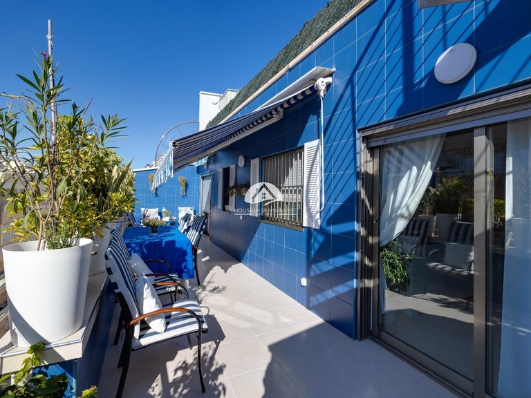 Penthouse for Sale in Playa de los Locos Torrevieja, Alicante 1