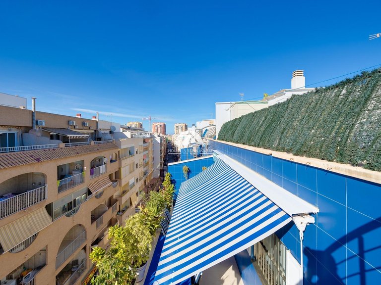 Penthouse for Sale in Playa de los Locos Torrevieja, Alicante 32