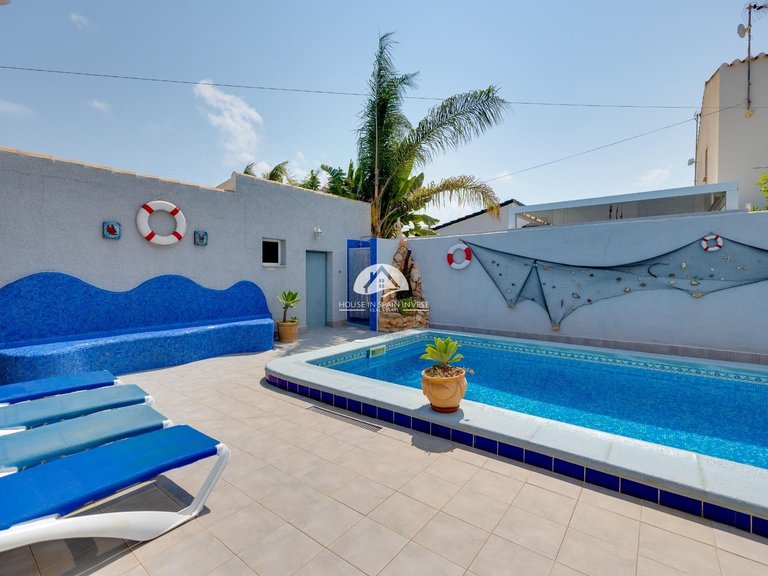 Villa for Sale in Cabo Roig - La Regia Orihuela Costa, Alicante 4