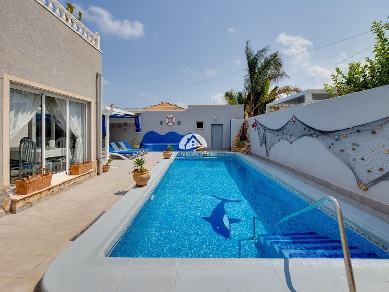 Villa for Sale in Cabo Roig - La Regia Orihuela Costa, Alicante 5