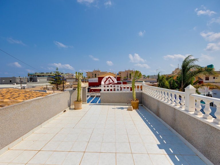 Villa for Sale in Cabo Roig - La Regia Orihuela Costa, Alicante 26