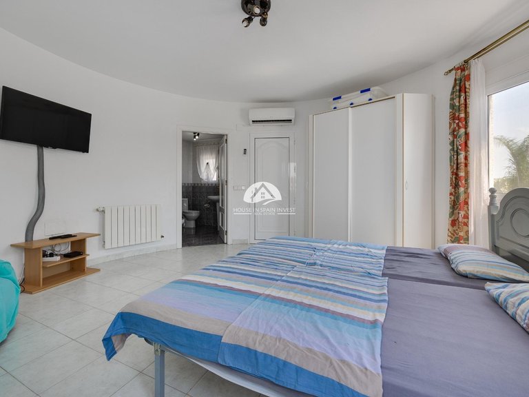 Villa for Sale in Cabo Roig - La Regia Orihuela Costa, Alicante 29
