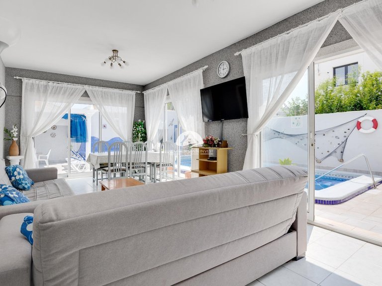 Villa for Sale in Cabo Roig - La Regia Orihuela Costa, Alicante 32