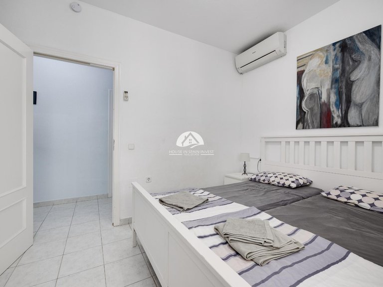 Villa for Sale in Cabo Roig - La Regia Orihuela Costa, Alicante 46