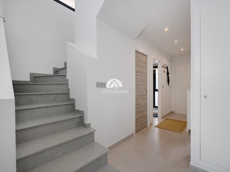 Villa for Sale in Villamartín - Las Filipinas Orihuela Costa, Alicante 17