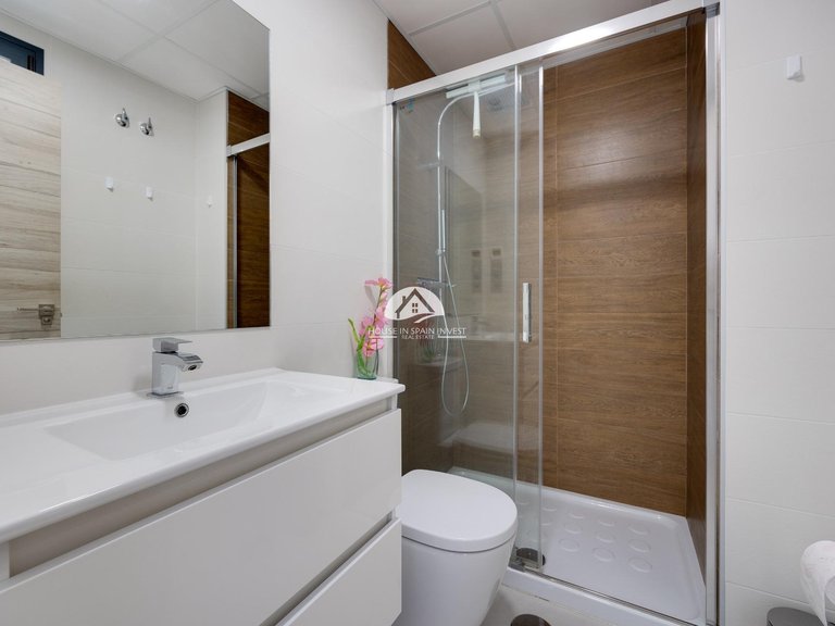 Villa for Sale in Villamartín - Las Filipinas Orihuela Costa, Alicante 26