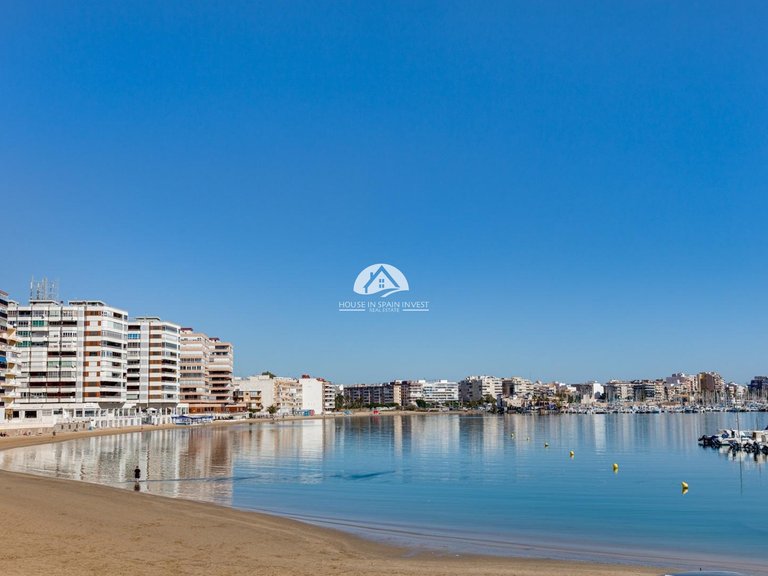 Apartment for Sale in Centro Torrevieja, Alicante 35