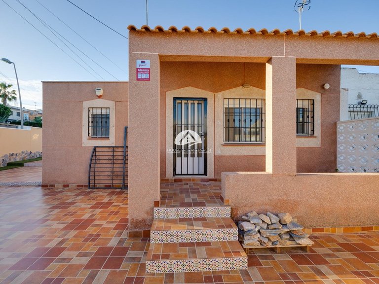 Town House for Sale in Los Balcones Torrevieja, Alicante 12