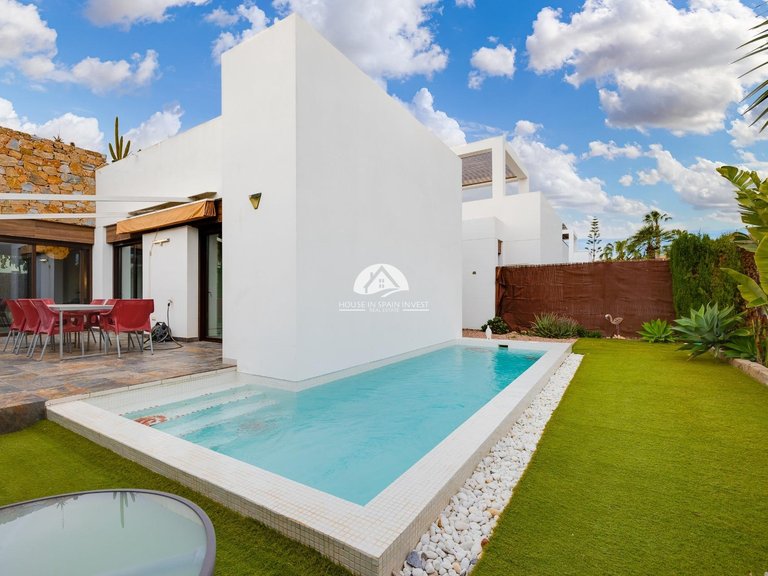 Town House for Sale in Lomas de Cabo Roig Orihuela Costa, Alicante 1