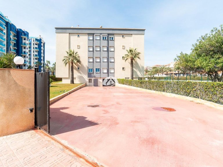 Apartment for Sale in Punta Prima Torrevieja, Alicante 41