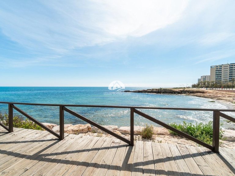Apartment for Sale in Punta Prima Torrevieja, Alicante 42