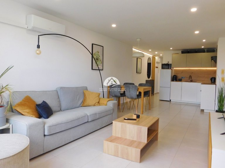 Apartment for Sale in Torrevieja Torrevieja, Alicante 1