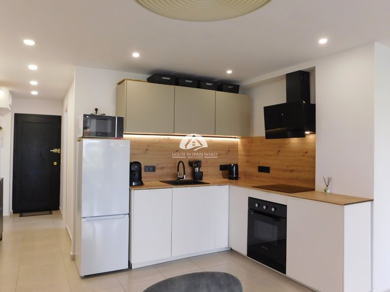 Apartment for Sale in Torrevieja Torrevieja, Alicante 2