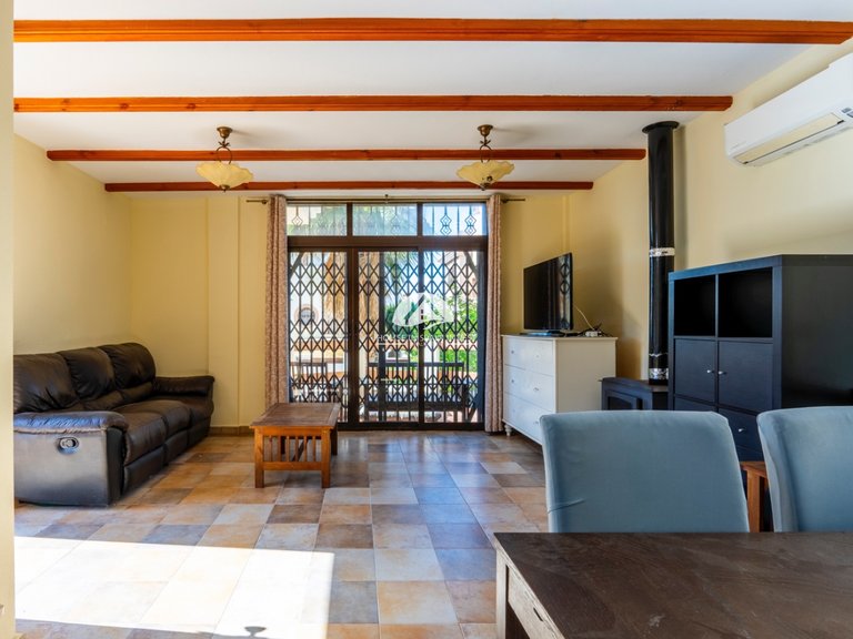 Villa for Sale in Villamartín - Las Filipinas Orihuela Costa, Alicante 5