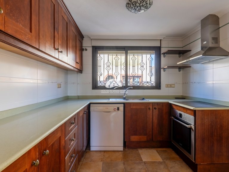 Villa for Sale in Villamartín - Las Filipinas Orihuela Costa, Alicante 6