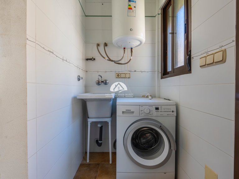 Villa for Sale in Villamartín - Las Filipinas Orihuela Costa, Alicante 9