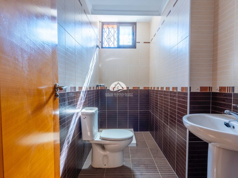 Villa for Sale in Villamartín - Las Filipinas Orihuela Costa, Alicante 13