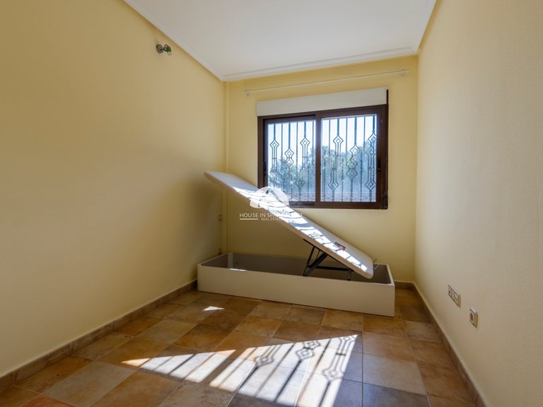 Villa for Sale in Villamartín - Las Filipinas Orihuela Costa, Alicante 16