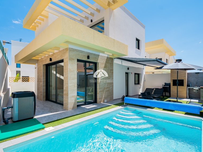 Villa for Sale in Los Montesinos Los Montesinos, Alicante 1