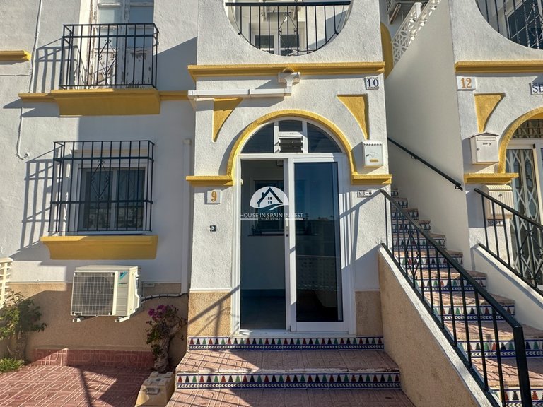 Apartment for Sale in Villamartín - Las Filipinas Orihuela Costa, Alicante 4