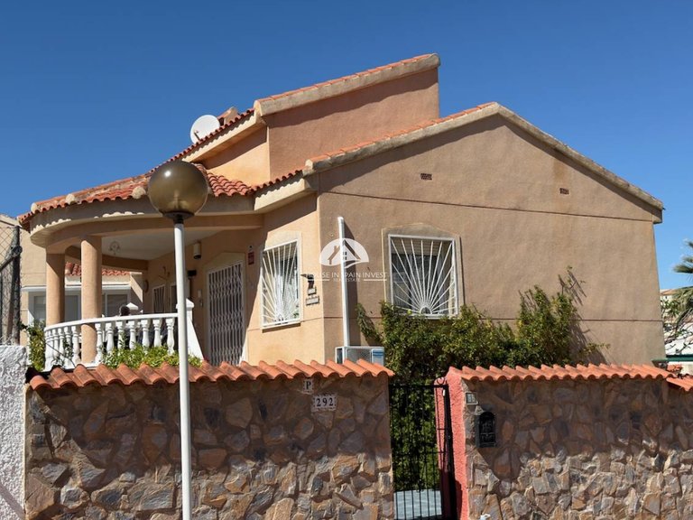 Villa for Sale in Rojales Rojales - Ciudad Quesada, Alicante 20