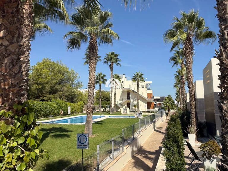 Apartment for Sale in Villamartín - Las Filipinas Orihuela Costa, Alicante 25