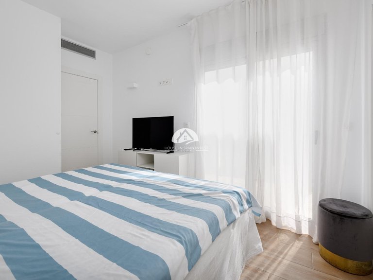 Villa for Sale in Los Frutales Torrevieja, Alicante 23