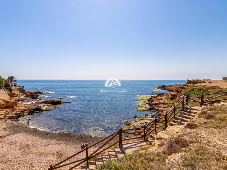 Villa for Sale in Los Frutales Torrevieja, Alicante 49