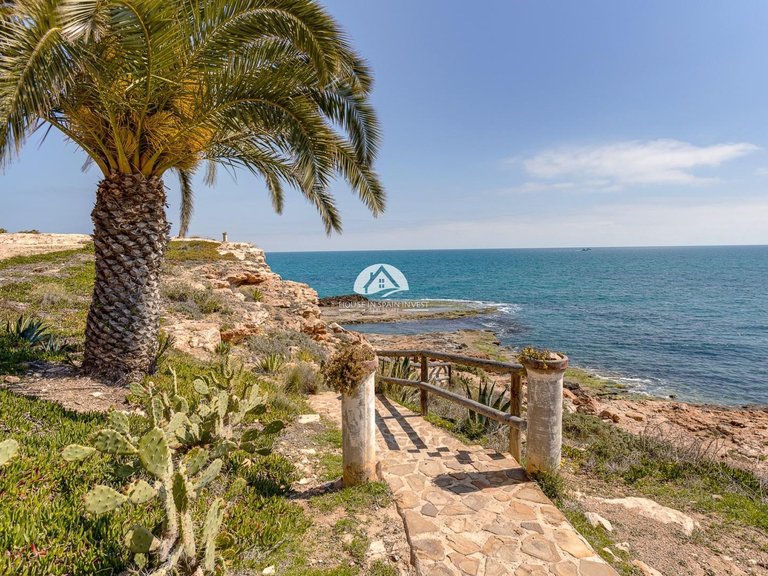 Villa for Sale in Los Frutales Torrevieja, Alicante 50