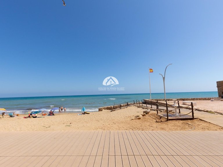 Apartment for Sale in La Mata Torrevieja, Alicante 14
