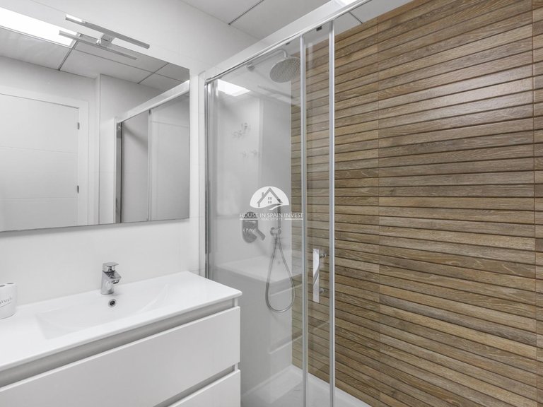 Apartment for Sale in Los Frutales Torrevieja, Alicante 26