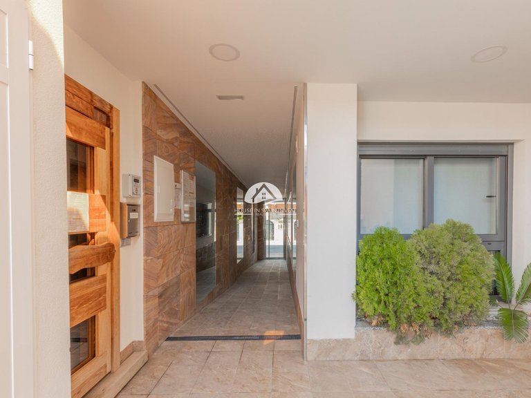 Apartment for Sale in Los Frutales Torrevieja, Alicante 33