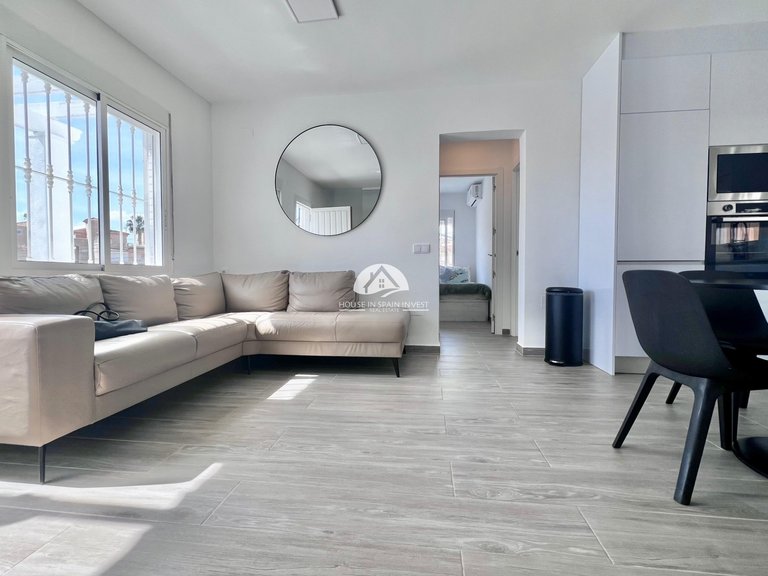 Villa for Sale in Villamartín - Las Filipinas San Miguel De Salinas, Alicante 8