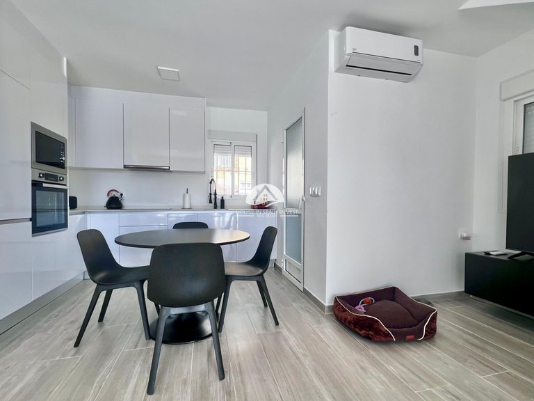 Villa for Sale in Villamartín - Las Filipinas San Miguel De Salinas, Alicante 9