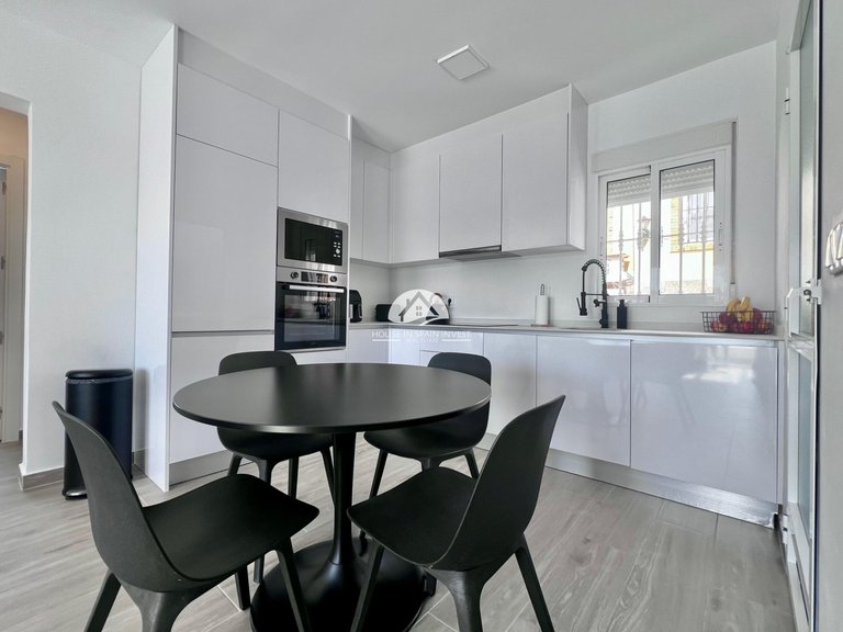 Villa for Sale in Villamartín - Las Filipinas San Miguel De Salinas, Alicante 10