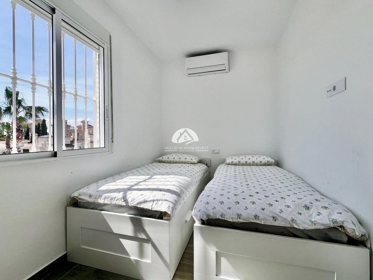 Villa for Sale in Villamartín - Las Filipinas San Miguel De Salinas, Alicante 18