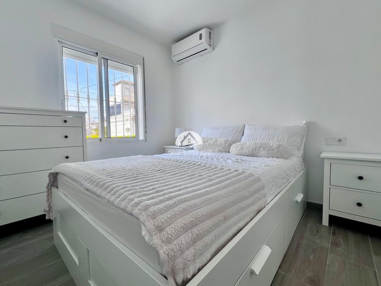 Villa for Sale in Villamartín - Las Filipinas San Miguel De Salinas, Alicante 21